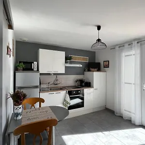  Apartment Appt Calme Ensoleille Fonctionnel