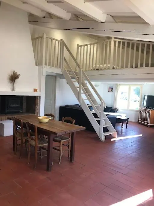 Villa Campagne Camarguaise à Les Les Saintes-Maries-de-la-Mer