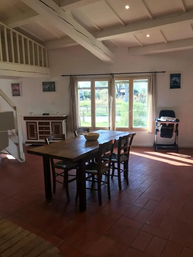 Villa Campagne Camarguaise à Les Les Saintes-Maries-de-la-Mer 0*,  France